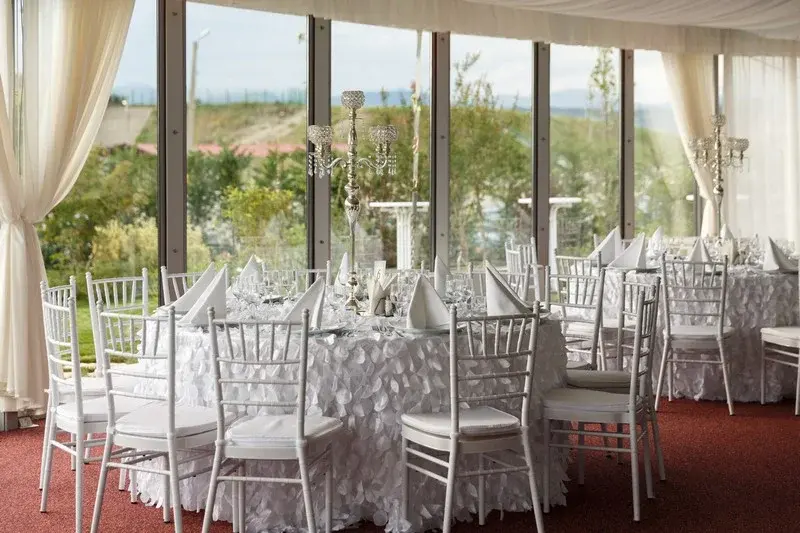 Restaurant nuntă Gorj – Riviera by Anna Events